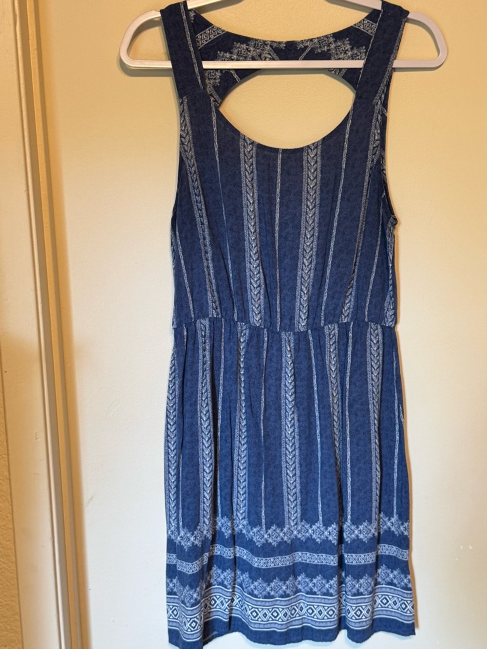 Everly Anthropology Blue Patterned Sundress Cut Out Back Design. Sz L